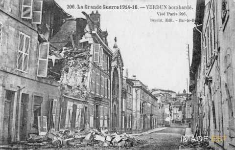 Rue en ruines (Verdun)